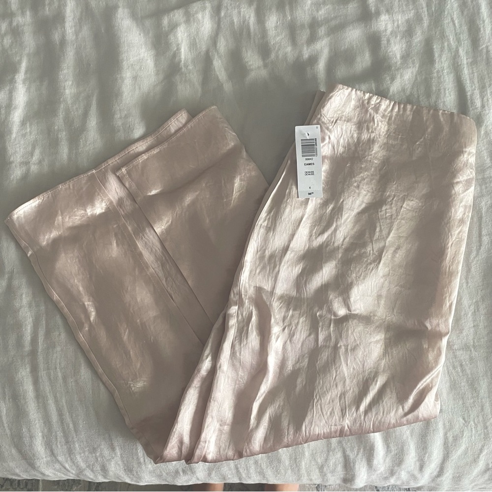 NWT Aritzia Skirt Sz 4